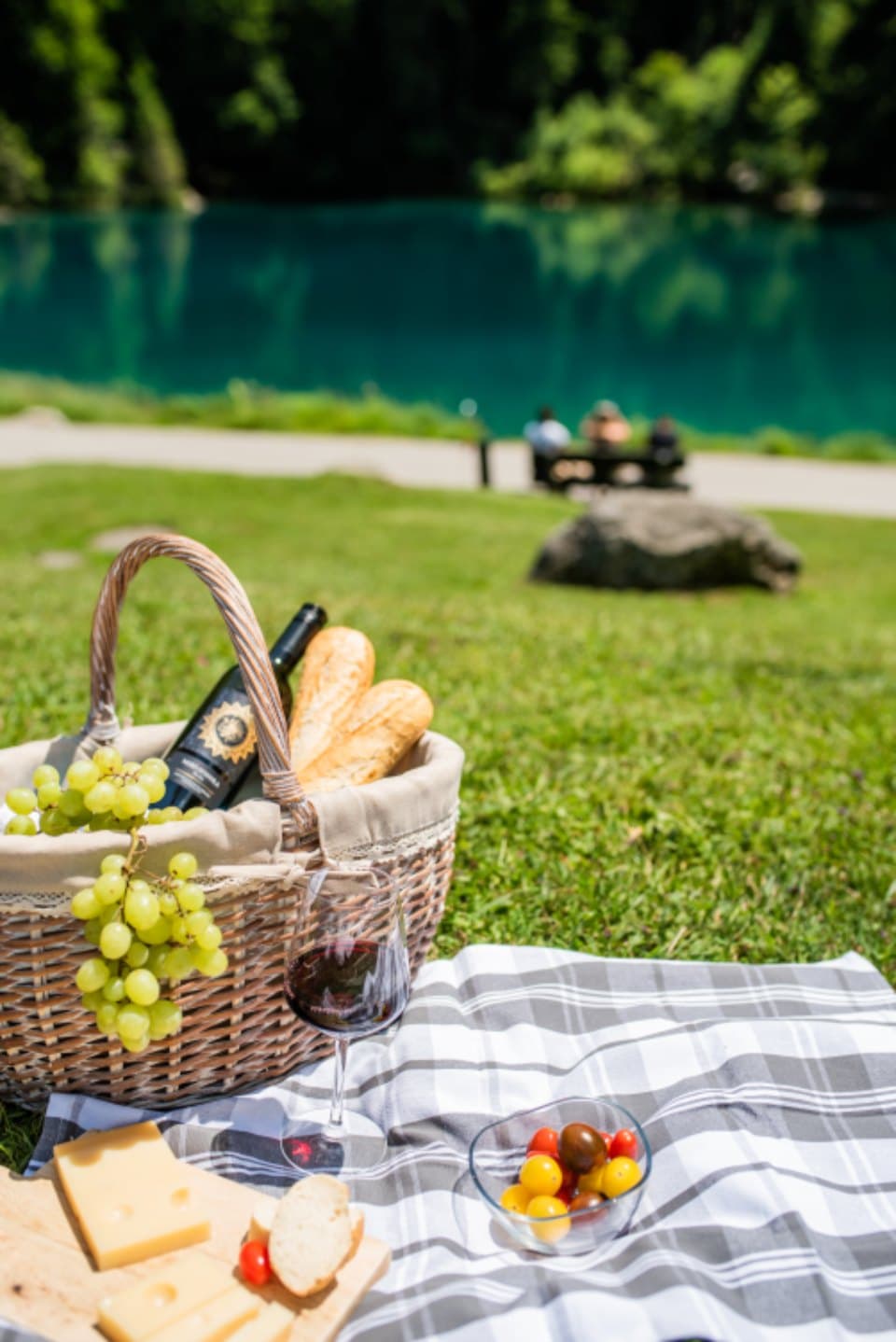 Lakeside Picnic Set